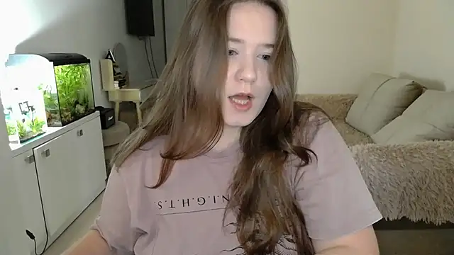 remirann  online show from February 26, 2025, 12:05 pm