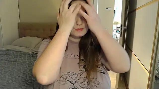 remirann  online show from March 8, 2025, 5:59 am