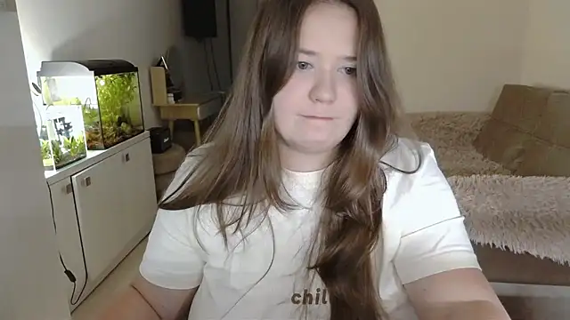 remirann  online show from February 25, 2025, 5:40 pm