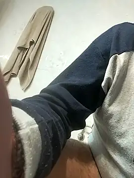 Snapshot of juandi21cm chatting on November 22, 2025, 7:29 am juandi21cm online show from November 22, 2025, 7:29 am