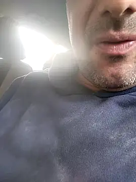 Snapshot of juandi21cm chatting on February 3, 2026, 3:17 pm juandi21cm online show from February 3, 2026, 3:17 pm