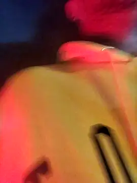 Snapshot of juandi21cm chatting on December 22, 2025, 5:57 pm juandi21cm online show from December 22, 2025, 5:57 pm