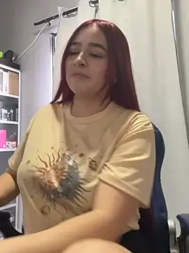 Snapshot of Marie_Castelzc chatting on February 26, 2025, 7:32 pm Marie Castelzc online show from February 26, 2025, 7:32 pm