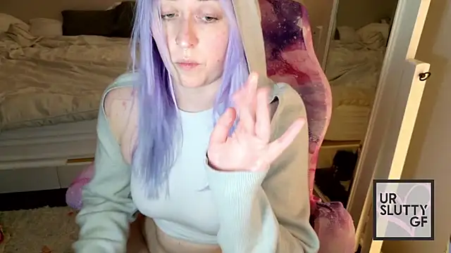 ursluttygf online show from March 13, 2026, 3:11 am