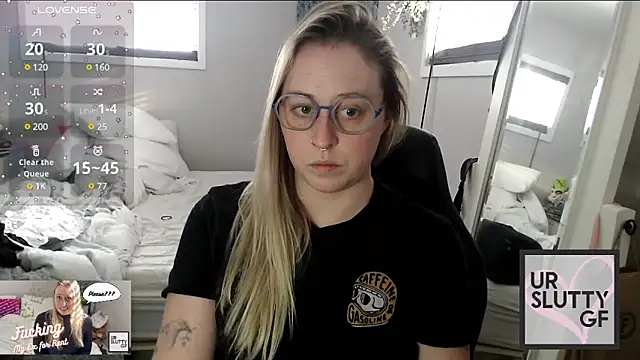 Snapshot of ursluttygf chatting on December 14, 2024, 8:40 pm ursluttygf online show from December 14, 2024, 8:40 pm