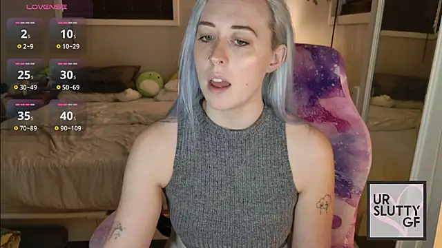 ursluttygf online show from July 3, 2026, 8:15 pm