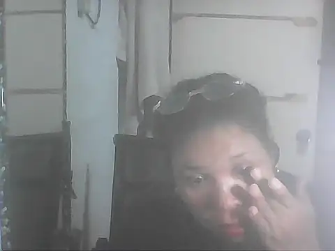 hotwet mama4uxx online show from October 3, 2025, 6:37 am