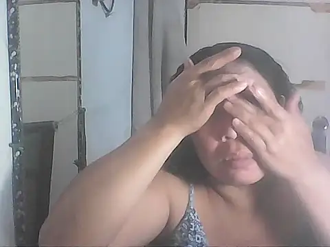 hotwet mama4uxx online show from November 25, 2025, 1:55 pm