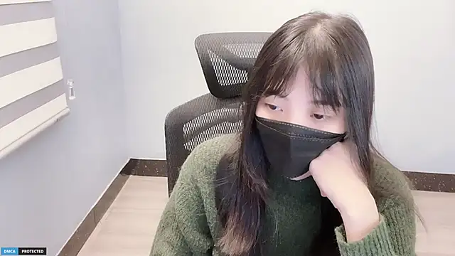 Ayase momo online show from December 29, 2024, 8:37 pm