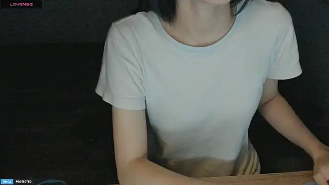 Ayase momo online show from March 3, 2025, 9:15 pm