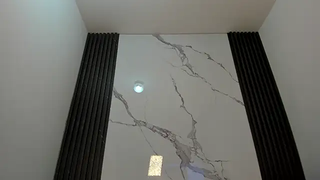 Rianamanson online show from November 30, 2025, 5:52 am