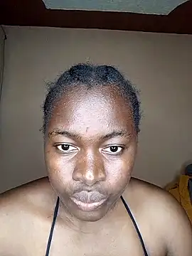  cutemelania online show from November 23, 2025, 10:47 am