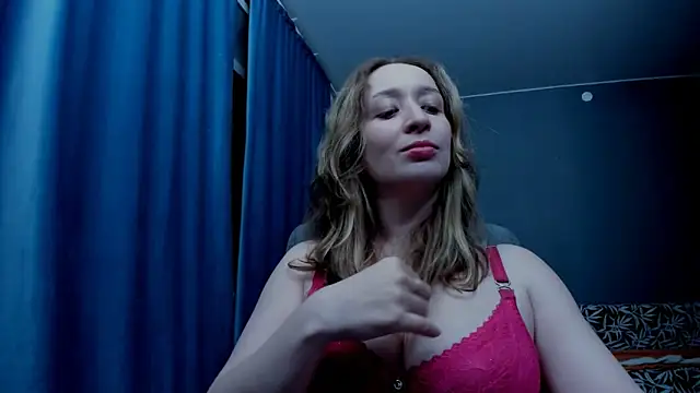 Eva Rikchter online show from April 13, 2026, 8:35 pm