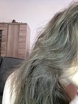 cristalines online show from February 9, 2026, 9:51 am