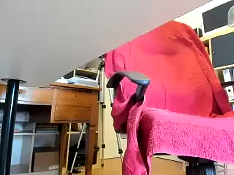 Snapshot of leccaleccafiga chatting on February 25, 2025, 8:03 am leccaleccafiga online show from February 25, 2025, 8:03 am