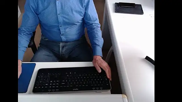 dutchpornking online show from October 12, 2025, 7:10 am