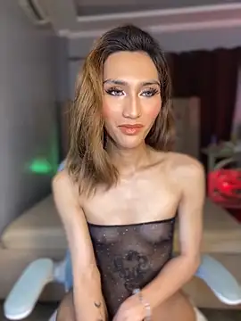 Snapshot of SpiffyFuchsia69 chatting on October 19, 2025, 5:16 pm SpiffyFuchsia69 online show from October 19, 2025, 5:16 pm