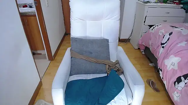 Snapshot of mondirty70 chatting on February 24, 2025, 6:38 am mondirty70 online show from February 24, 2025, 6:38 am