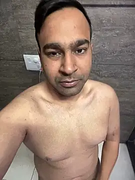 Snapshot of luciferdxm5 chatting on February 2, 2025, 4:26 am luciferdxm5 online show from February 2, 2025, 4:26 am