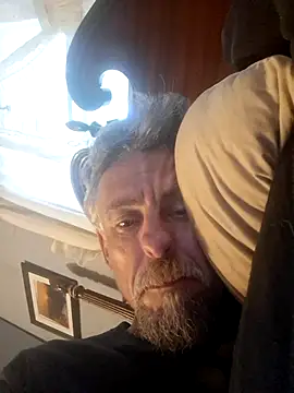 19JaSon83 online show from July 7, 2026, 10:35 pm
