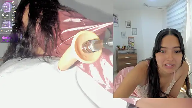 sofi velez online show from November 10, 2025, 5:07 pm