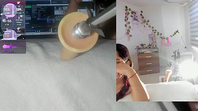 sofi velez online show from December 5, 2025, 5:00 pm