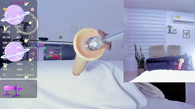 sofi velez online show from March 18, 2025, 1:24 am