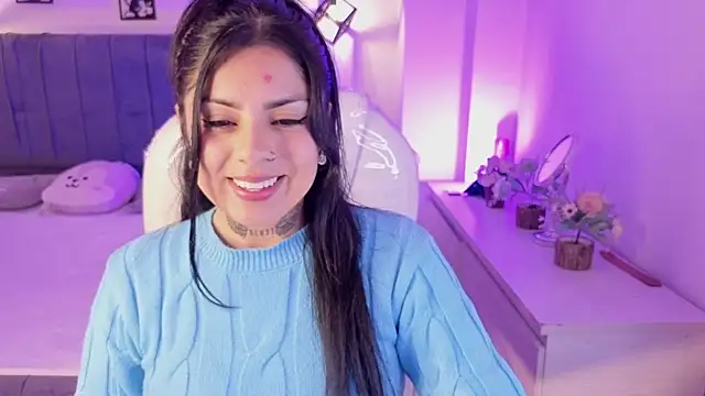 Catalinaa martinez online show from October 9, 2025, 2:56 am