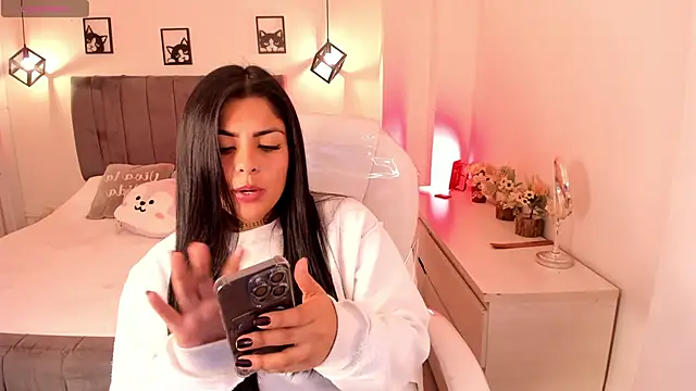 Catalinaa martinez online show from September 12, 2025, 5:40 am