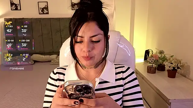 Catalinaa martinez online show from December 5, 2025, 3:05 am