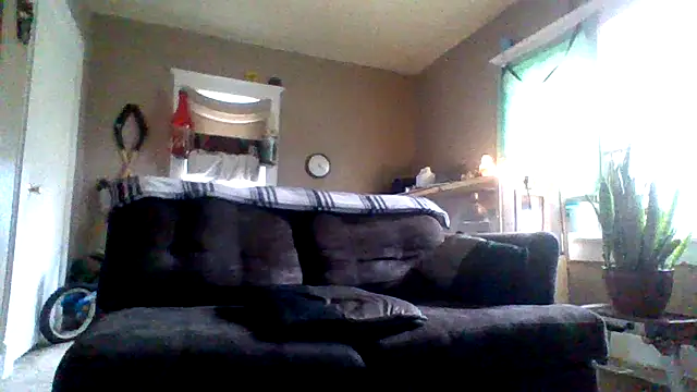 PrettyboyRed online show from November 7, 2025, 4:22 pm