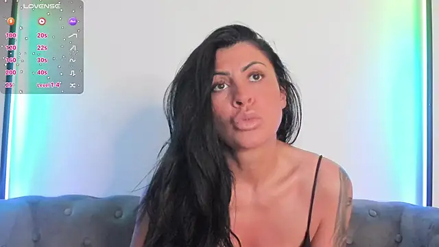 BiancaCruzzz online show from May 26, 2026, 7:01 pm