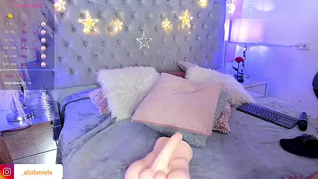 Snapshot of Kaitlyn_Brwon chatting on March 15, 2025, 9:19 am Kaitlyn Brwon online show from March 15, 2025, 9:19 am