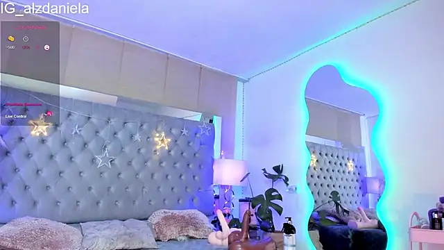 Snapshot of Kaitlyn_Brwon chatting on September 27, 2025, 7:25 am Kaitlyn Brwon online show from September 27, 2025, 7:25 am