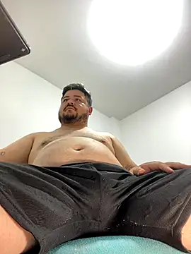 oso dirty  online show from November 18, 2025, 6:33 pm