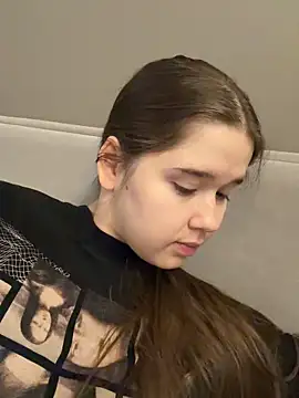 HornyGirlH online show from February 8, 2026, 5:38 am