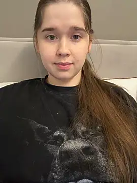 HornyGirlH online show from February 18, 2026, 2:09 am