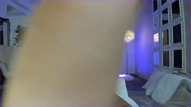 Snapshot of LisaAkira chatting on November 28, 2025, 7:19 am LisaAkira online show from November 28, 2025, 7:19 am