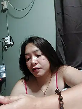 MissKitty31 online show from April 26, 2026, 6:43 am