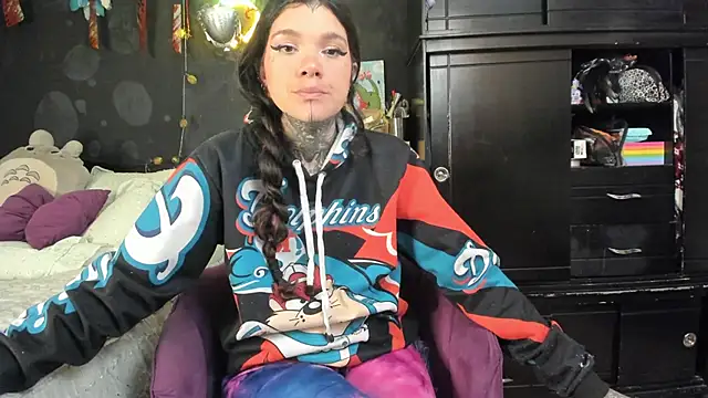 Lilmarieee online show from November 6, 2025, 8:46 pm