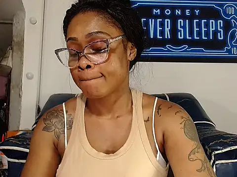 alexiaao9 online show from May 10, 2026, 6:21 pm