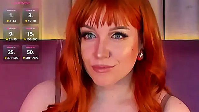 RoseRoxy online show from October 17, 2025, 1:35 pm