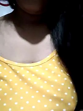 xxyourfantasyxx online show from January 3, 2025, 11:44 pm