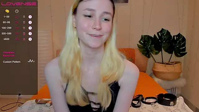 Snapshot of fleximona chatting on December 8, 2024, 3:56 pm fleximona online show from December 8, 2024, 3:56 pm