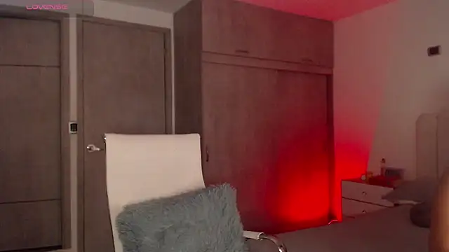 Snapshot of Brown_skin11 chatting on March 4, 2026, 9:33 pm Brown skin11 online show from March 4, 2026, 9:33 pm