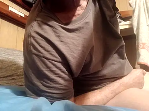 sausylolly online show from April 6, 2026, 4:46 am