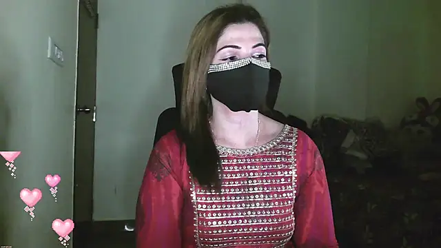 Cute Sonii online show from April 6, 2026, 11:11 am