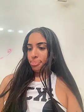 Snapshot of katyc_love chatting on February 25, 2026, 9:47 pm katyc love online show from February 25, 2026, 9:47 pm