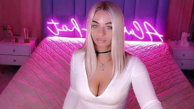 AllwaysHotJ online show from February 20, 2026, 2:08 am