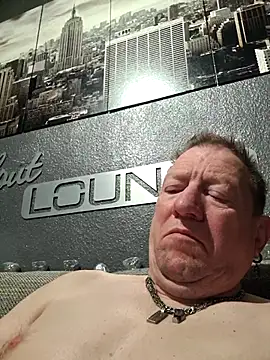 Snapshot of tomtom111111 chatting on February 21, 2026, 5:31 am tomtom111111 online show from February 21, 2026, 5:31 am